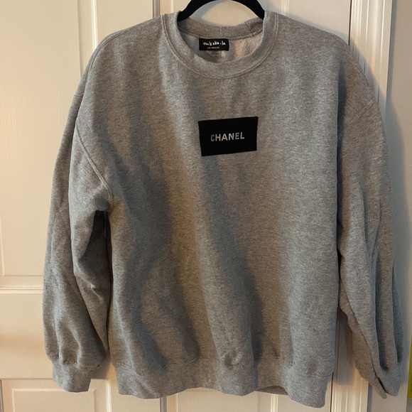 Iamkokola Oversized Chanel Patch 